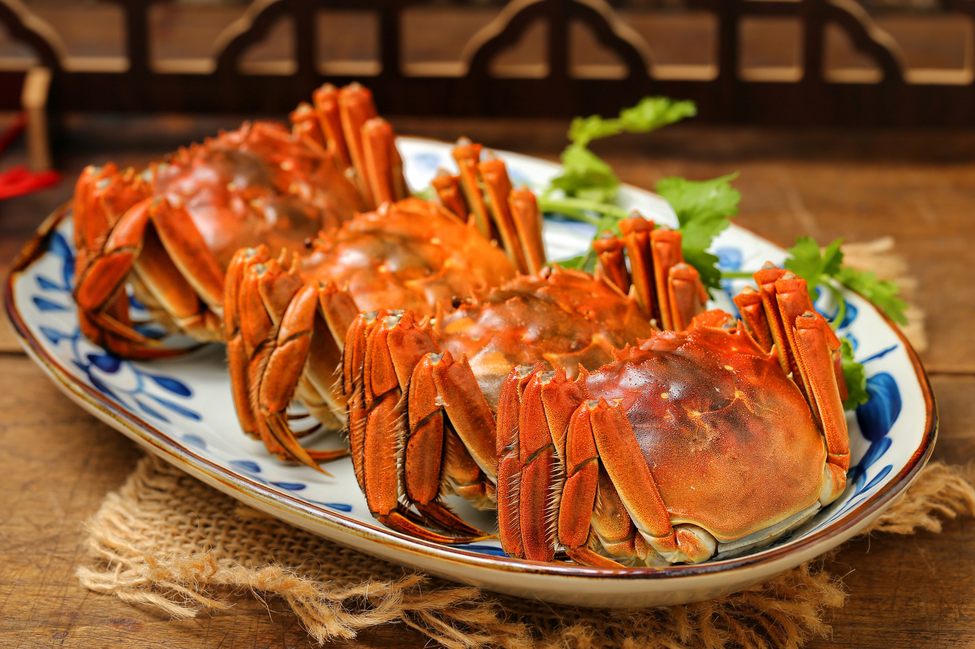 手把手教你清蒸大闸蟹的正确做法,清蒸大闸蟹味道鲜美做法简单极了