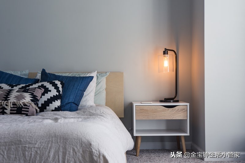 有了这个床单油渍清洗小妙招，又省了买床单的钱！