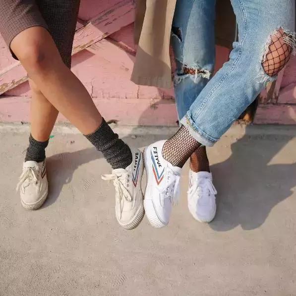 淘宝上很便宜的大牌鞋,几百块就能买到的鞋