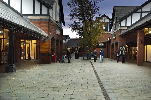 英国的小镇视频,英国的小镇伯恩茅斯镇