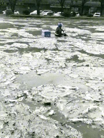 大叔刷百万礼物,大叔刷100万见网红