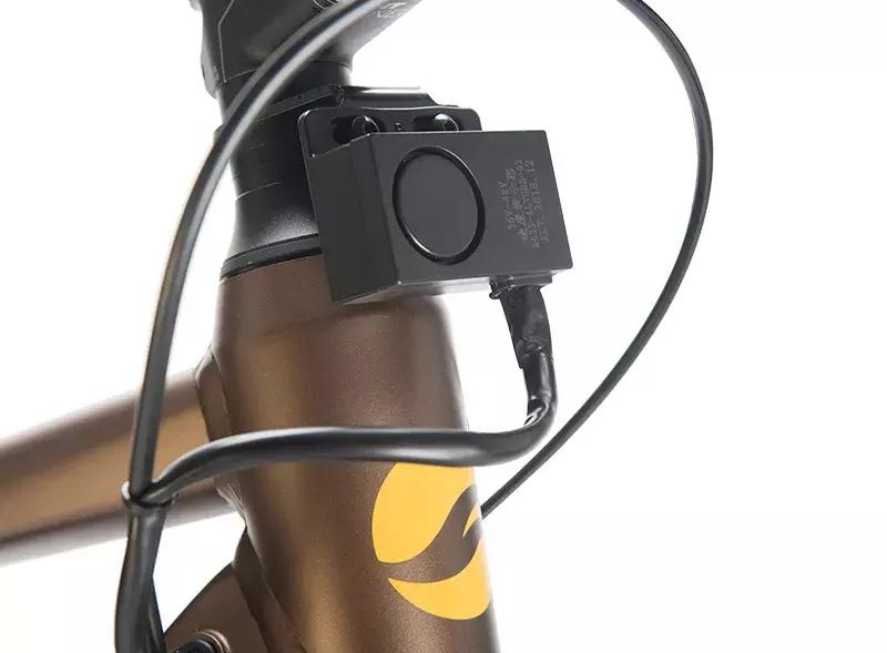 一个自行车的简介：GIANTExpeditionE+盛装而来