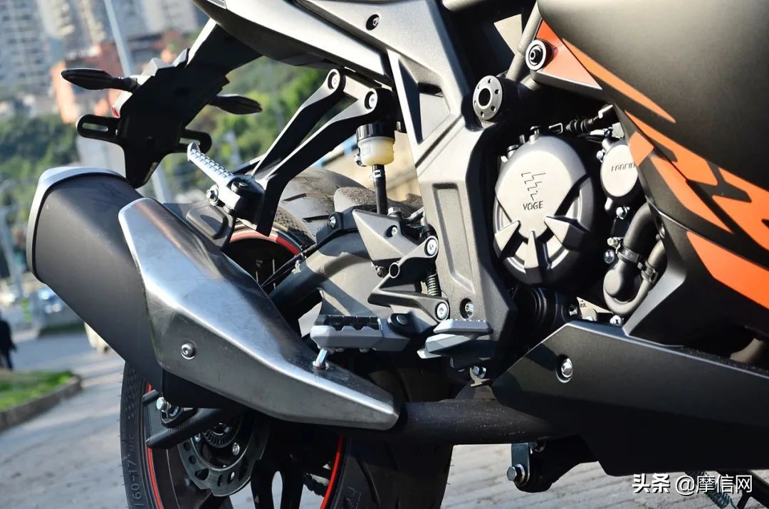 无极300rr和阿普利亚250选哪个好,2万公里的无极300rr值得买吗