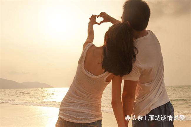 在外边怎么跟男朋友说话,在和情人聊天怎么聊得让她开心