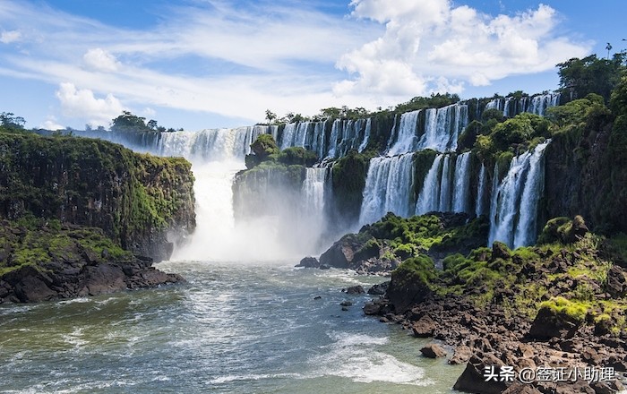 巴西足球王国完整版,巴西热情奔放的足球王国