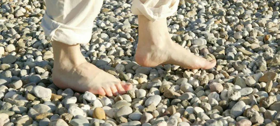 传统绣花鞋垫100%纯棉,经久耐穿的鞋垫