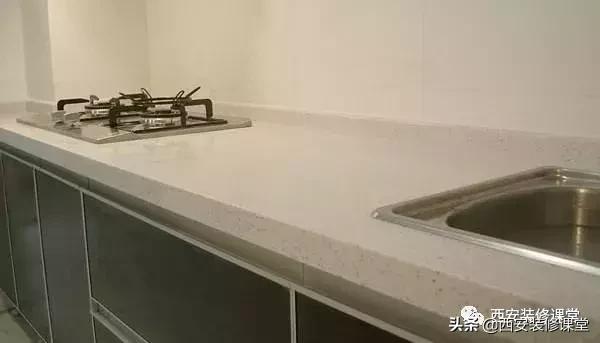 橱柜石英石台面下垫板推荐,石英石台面下面有必要加垫板吗