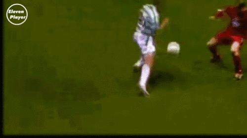 简单易学的足球小技巧实战,简单易操作的足球动作