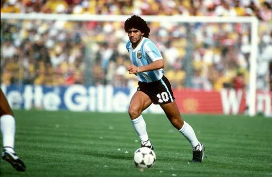 1987年，*小平邓**曾邀请马拉多纳来华踢友谊赛，最终结局如何？