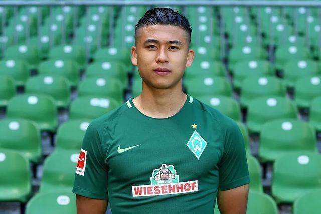 国足身材对比越南,国足身材好不好