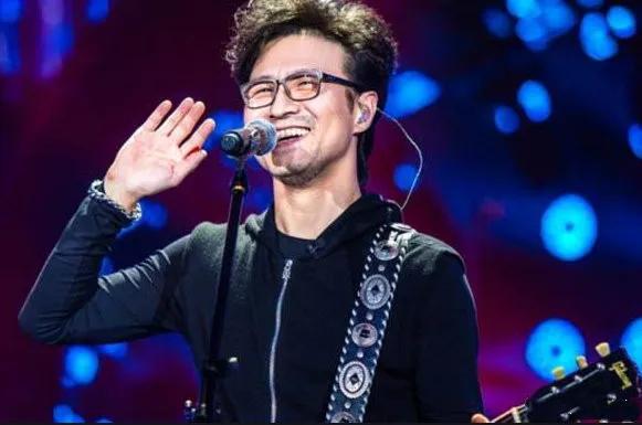 汪峰第30次冲击热搜失败原因,汪峰30次抢头条全记录