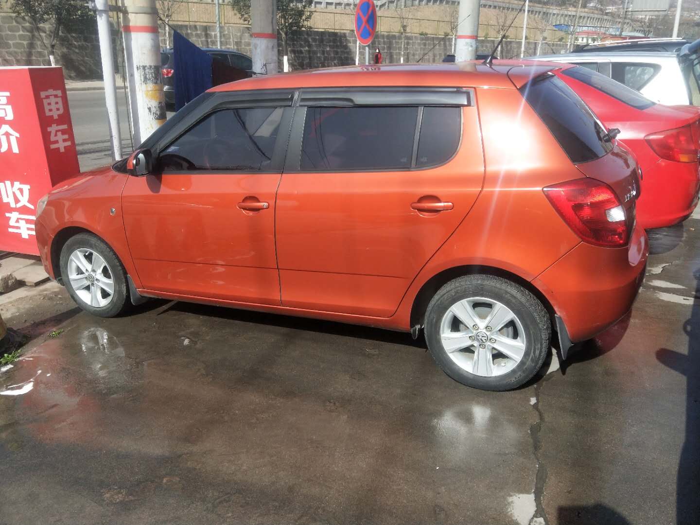 大众polo2011款1.4l二手多少钱,二手大众polo哪款最值得购买