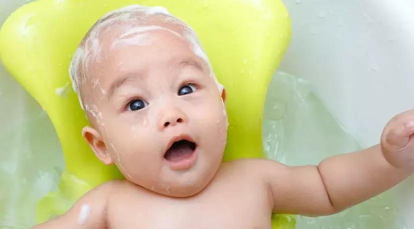 宝宝这4个地方不能太干净,宝宝这五个地方再脏也不要洗