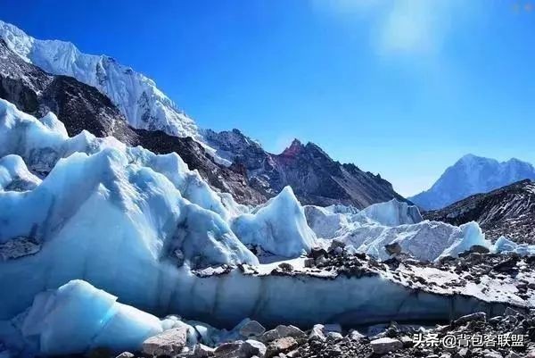 尼泊尔珠峰ebc大环线徒步,最新尼泊尔徒步ebc山顶住宿视频