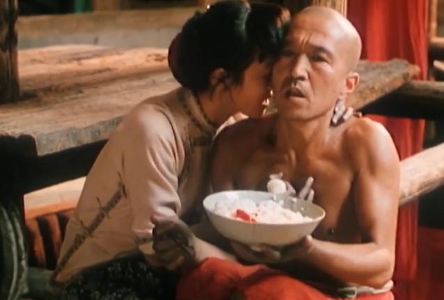 浅析《菊豆》的叙事结构：婶子和小侄子偷情背后的社会黑暗性质