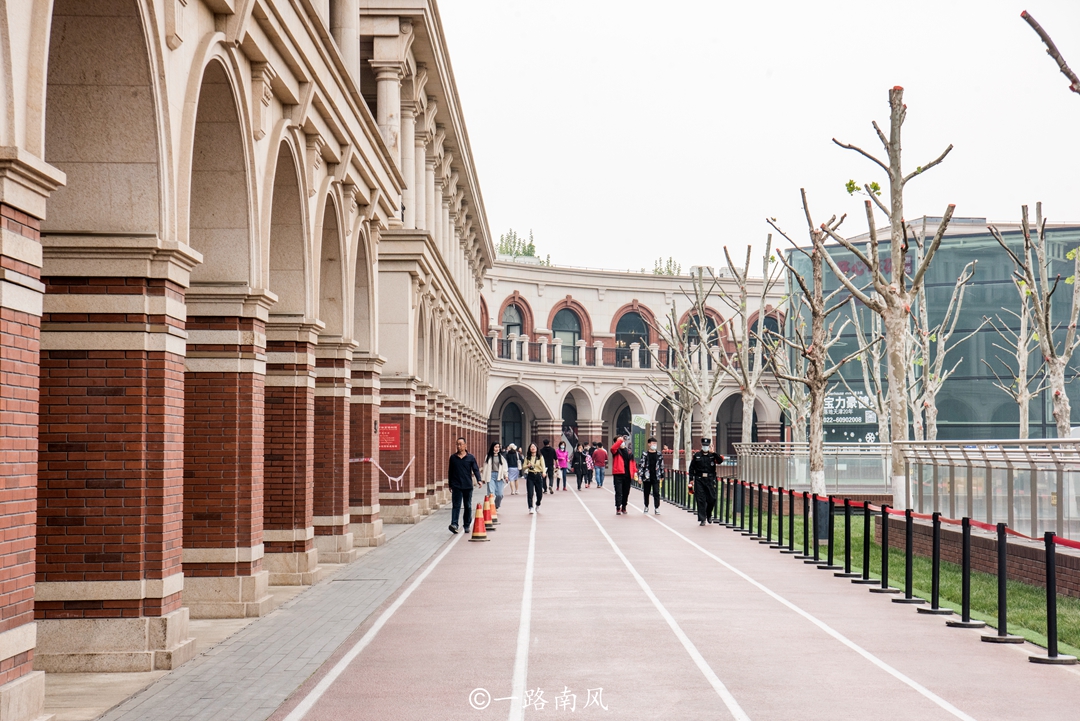 天津五大道，中国保存最为完整的洋楼建筑群，人称万国建筑博览苑
