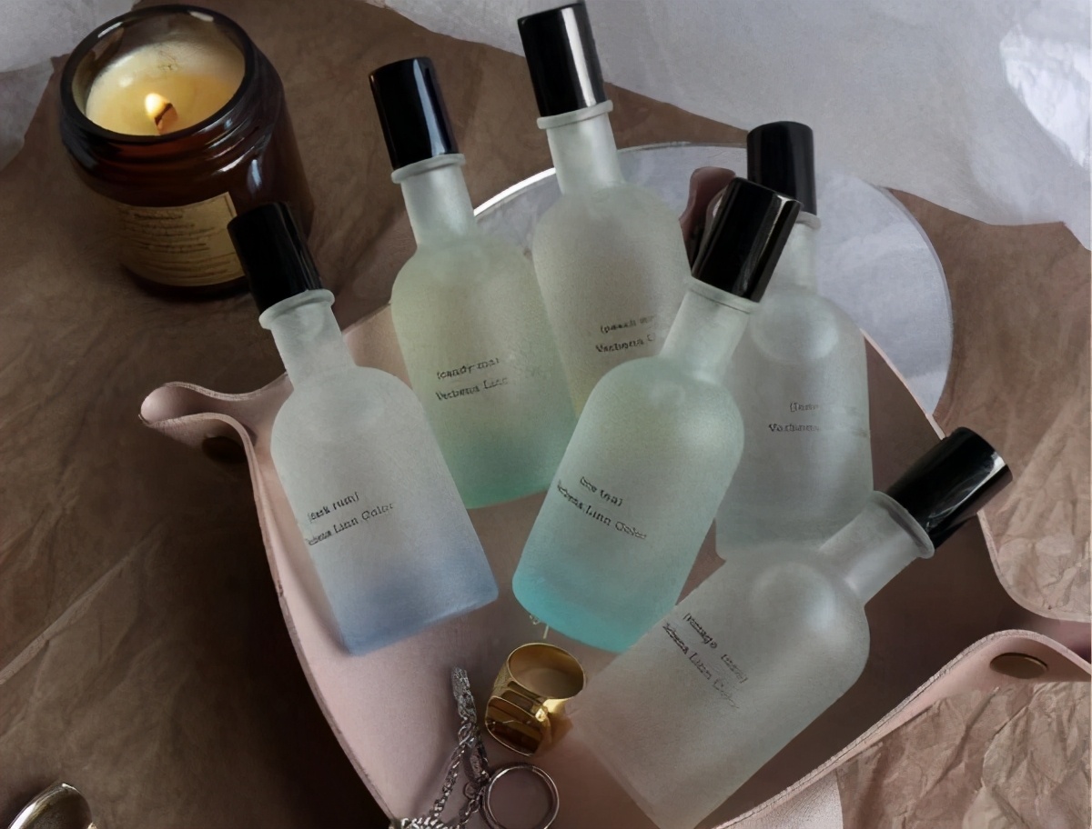 40岁女士香水推荐排行榜前十名,年轻人适合的清淡香水推荐女士用