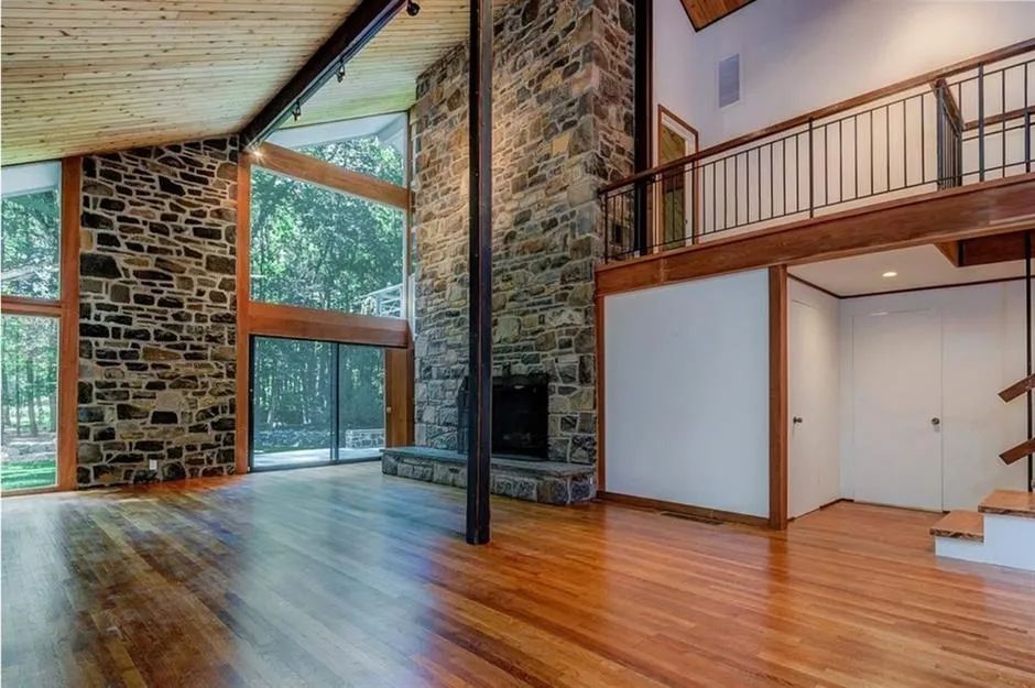 安吉丽娜朱莉麦当娜,安吉丽娜朱莉从小到大