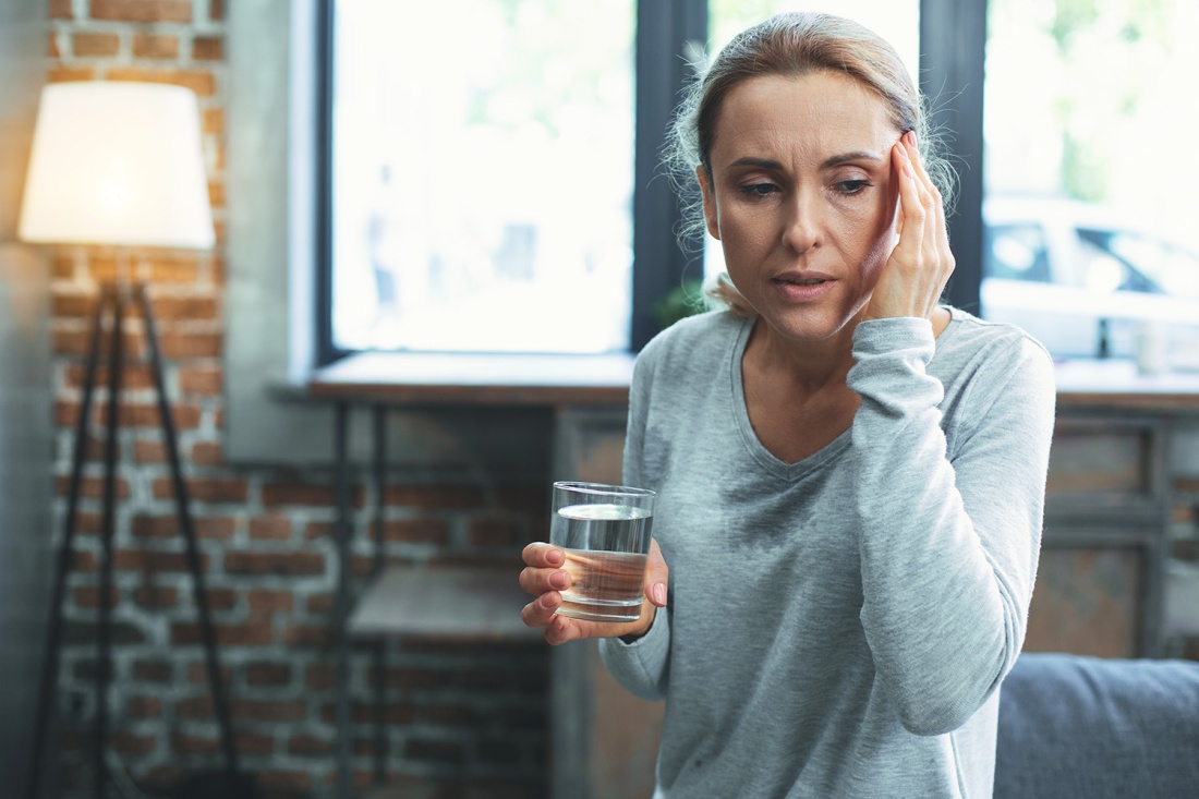 更年期乳房胀疼吗,更年期绝经后乳房疼痛是怎么回事