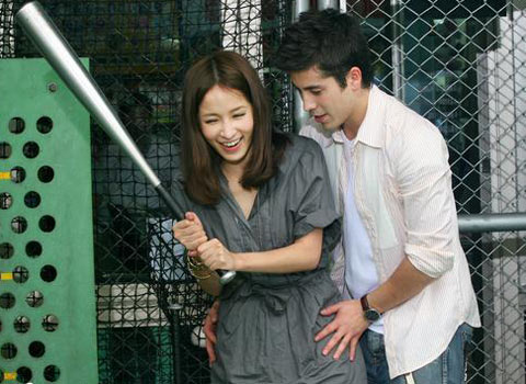 她比肩蔡依林，不爱豪门，情断小12岁柯震东，又迷倒小16岁鲜肉，