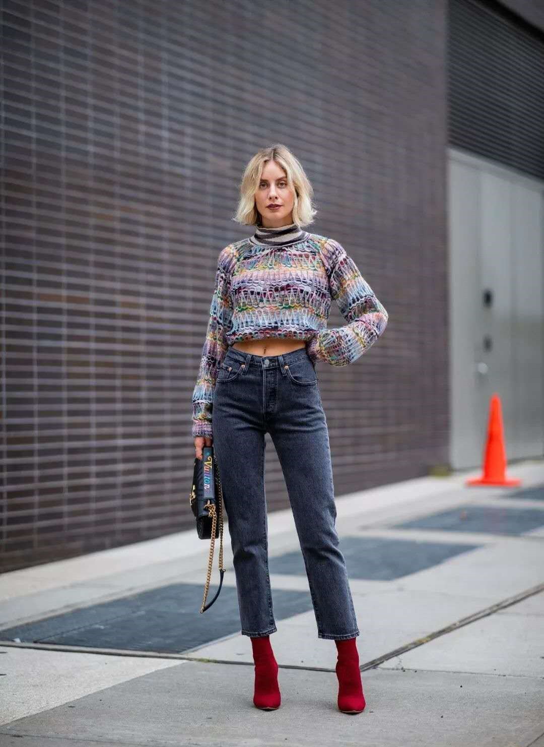 收起你的过膝靴，太拖沓！今年流行这3种短靴，时尚百搭又舒适