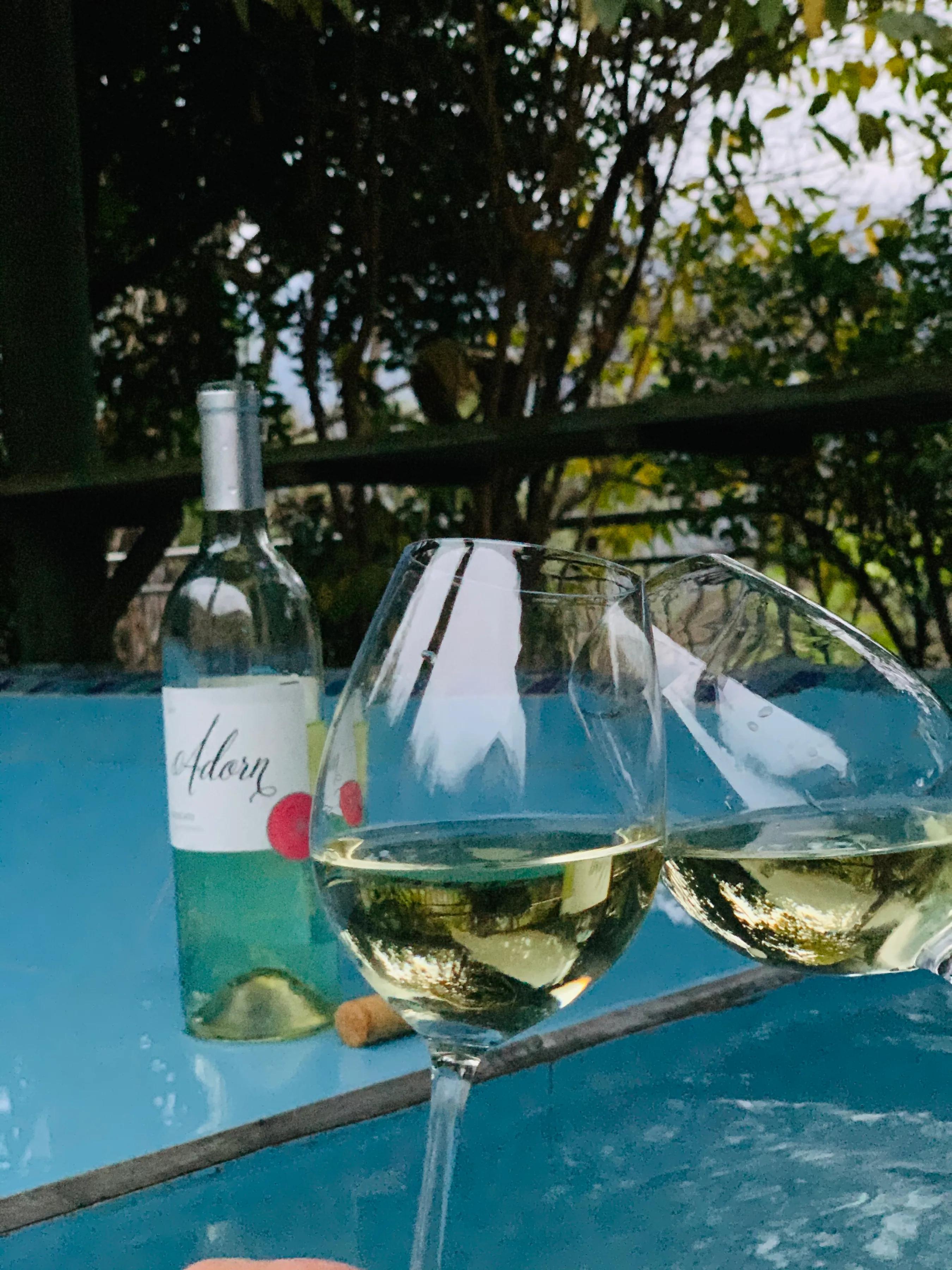 海螺沟燕子沟旅游攻略,海螺沟和燕子沟哪个更值得去