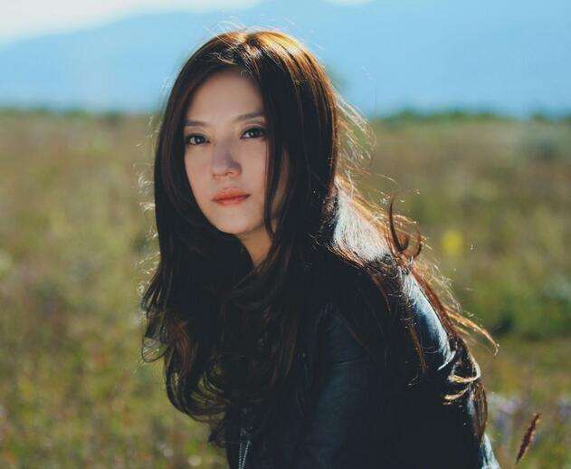 赵薇年轻的时候唱歌,赵薇早年拍还珠