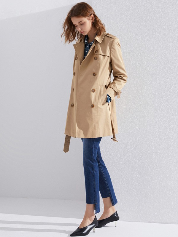 秋季最受欢迎的风衣穿搭休闲舒适,选对了这几款风衣怎么穿都好看