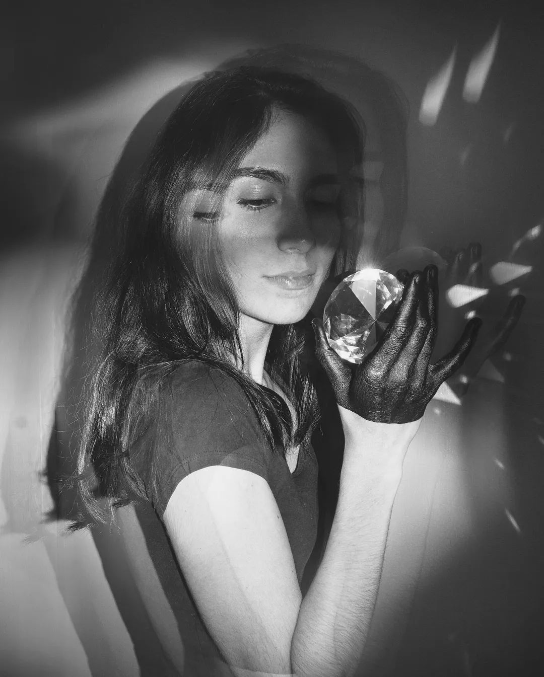 笔尖下的女人火辣性感身材,一天时间7000万*放播**量,网友围观