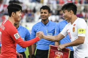 中国足球让人伤心的视频,中国足球队球迷心酸史