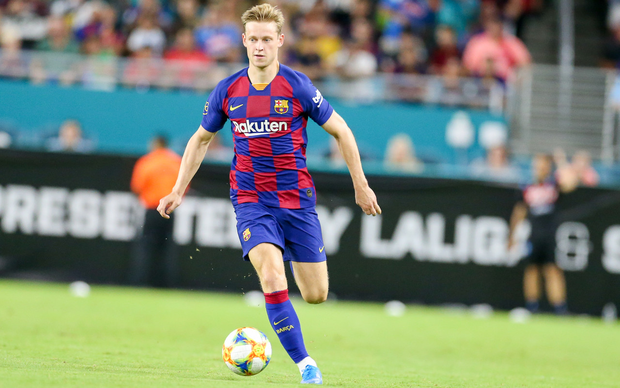 巴萨1.5亿中场双子星渐入佳境，他们会是梅西的最佳助手吗？