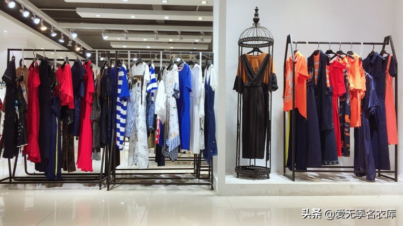 布梵品牌折扣女装尾货批发微信,成都品牌折扣尾货女装批发在哪里