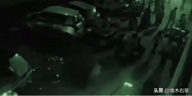 瞬间转移监控视频,监控拍下的惊人瞬间