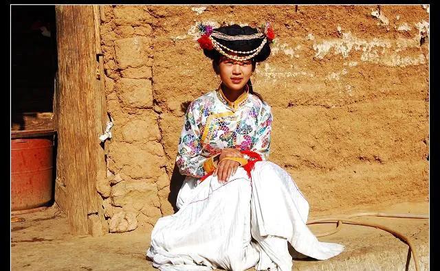 摩梭族真实婚姻,摩梭人的婚姻模式和婚后居住模式