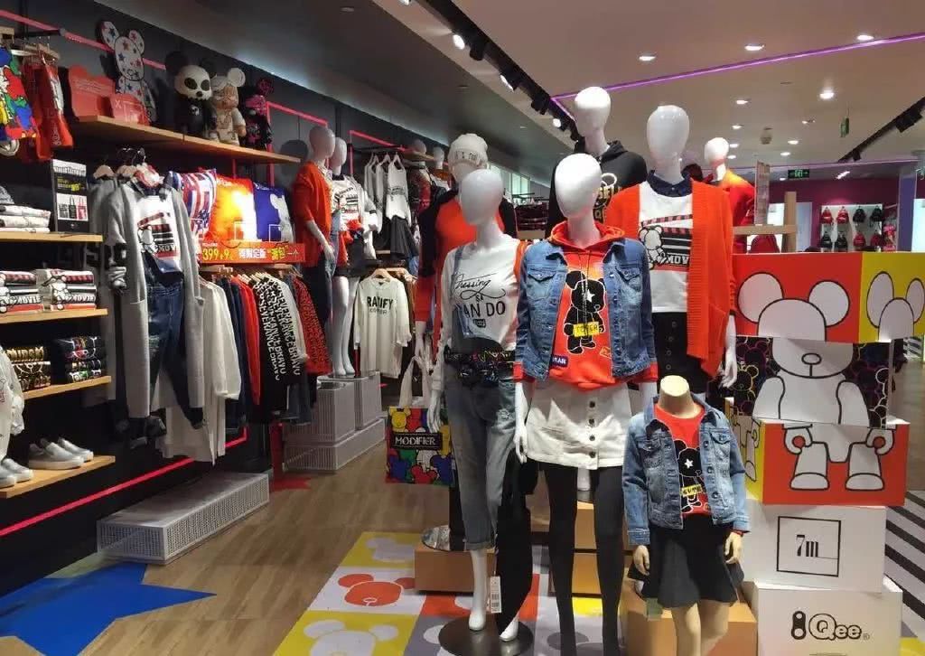 拉夏贝尔日关店13家，曾经风光无限的它到底怎么了？