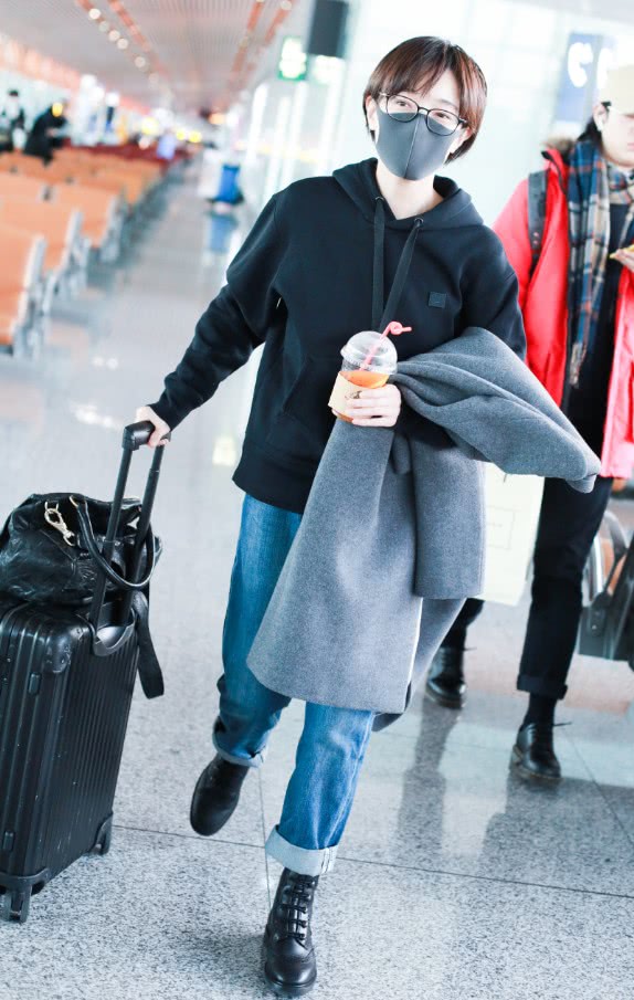 微胖显瘦裤子卷边,卷边袖t恤女微胖