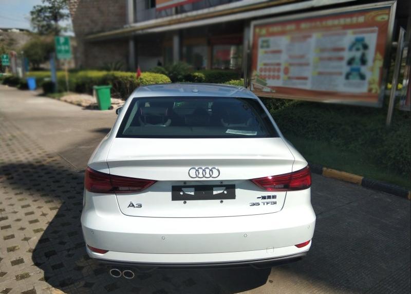 奥迪a317款落地价是多少,2019年奥迪a3真实用车感受
