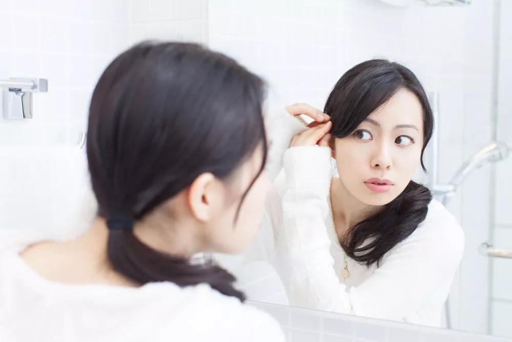 有一种丑叫内分泌失调,有一种丑叫做肤色不均的图片