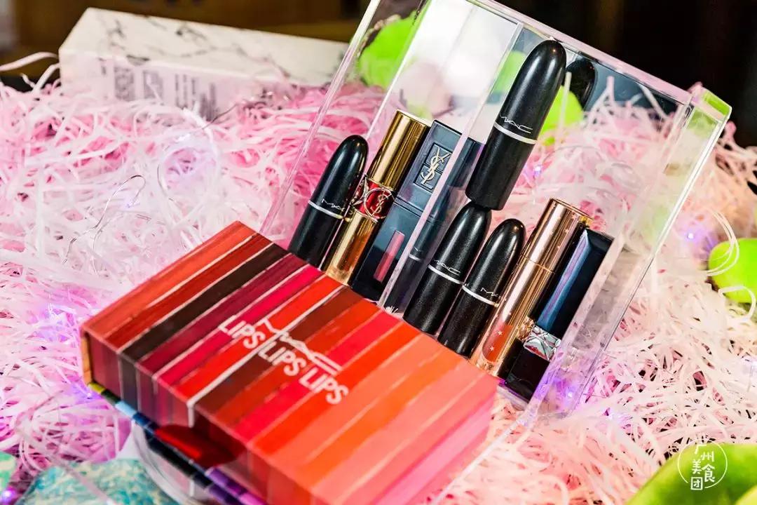 1元的大礼包,黑五大促ysl口红5折起限时抢购
