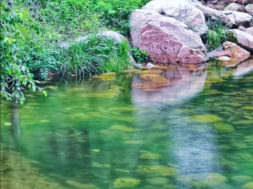 宿在驼梁，感受一种无忧的生活/郝贵云