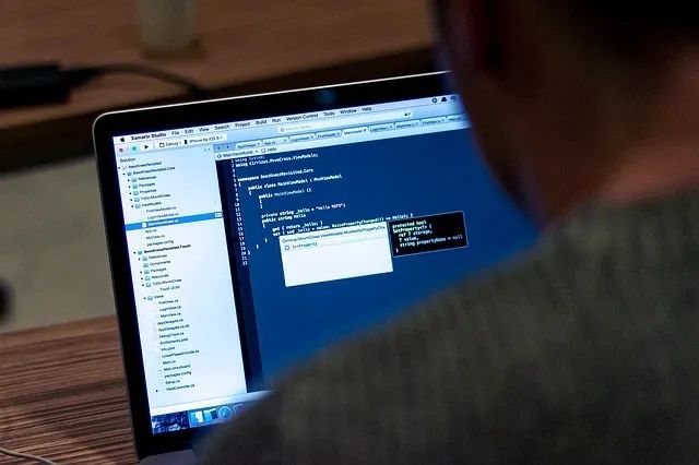 网站应该怎么优化容易被收录,提高网站收录的几个必备技巧