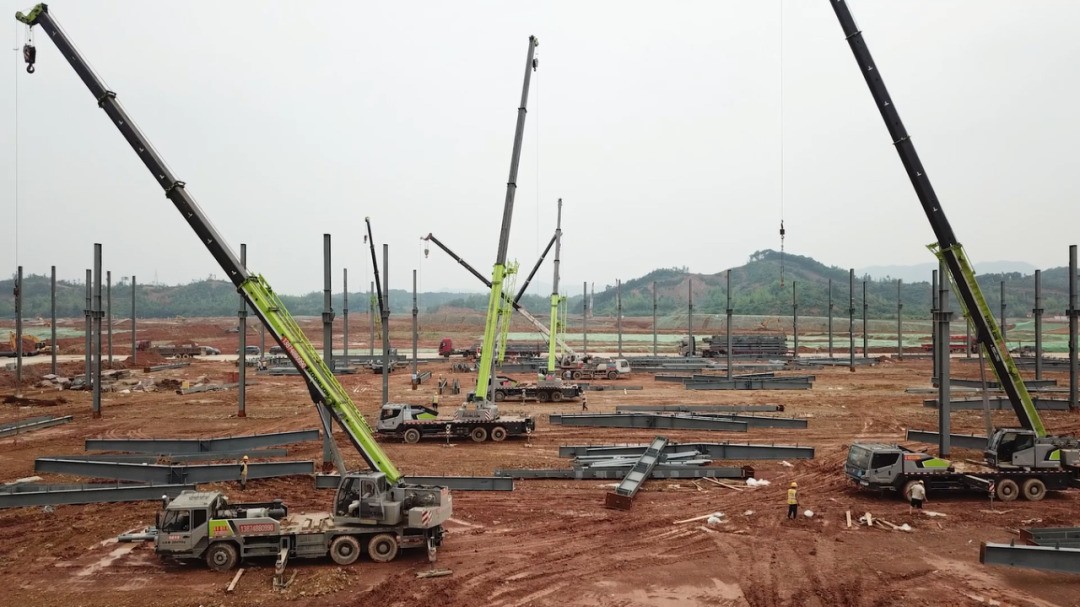 中联重科吊机25吨多少钱一台,中联重科35吨起重机最新款