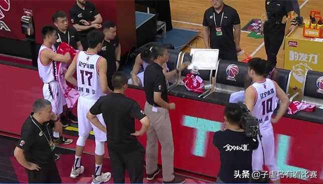 郭士强无奈不退场,郭士强离开辽篮的原因是什么样的