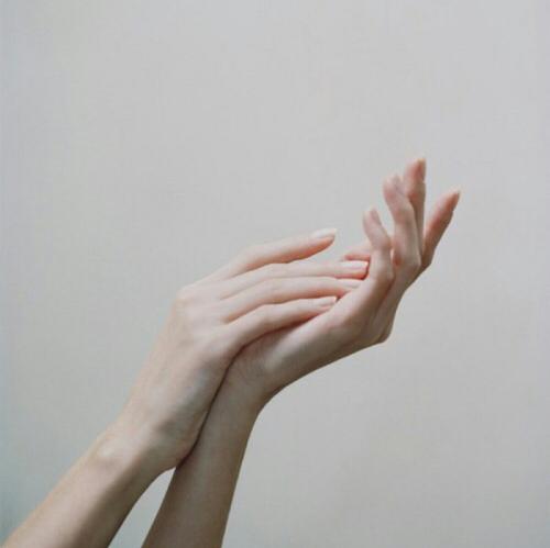 护手霜不要买带什么成分的,护手霜不必要买太贵的