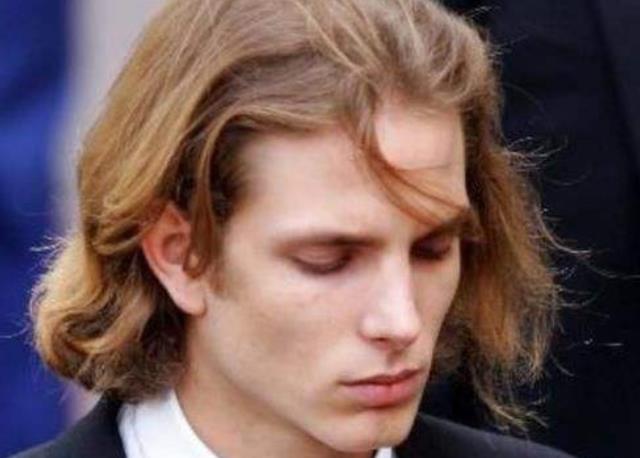 棣栧瘜鍗冮噾褰掓潵琚叚涓摜鍝ュ疇涓婂ぉ,棣栧瘜鍗冮噾琚叚涓摜鍝ュ疇涓婂ぉ