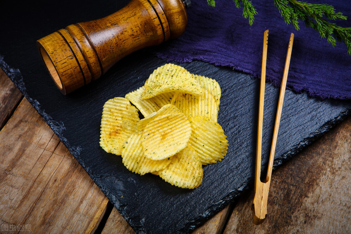 薯片怎么炸才酥又脆,炸薯片好做吗