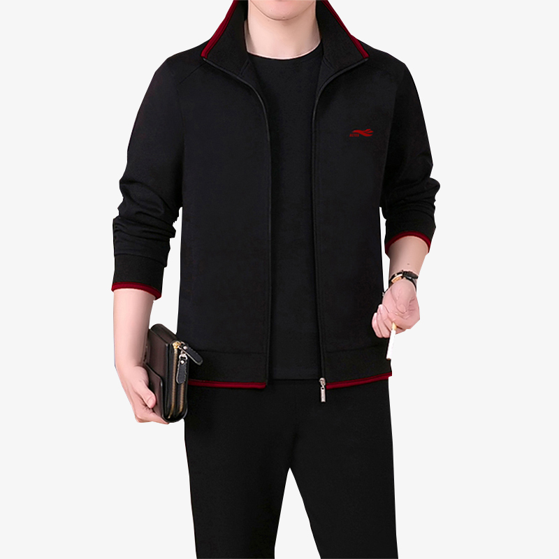 大年三十卖男装发朋友圈,不缺钱买衣服