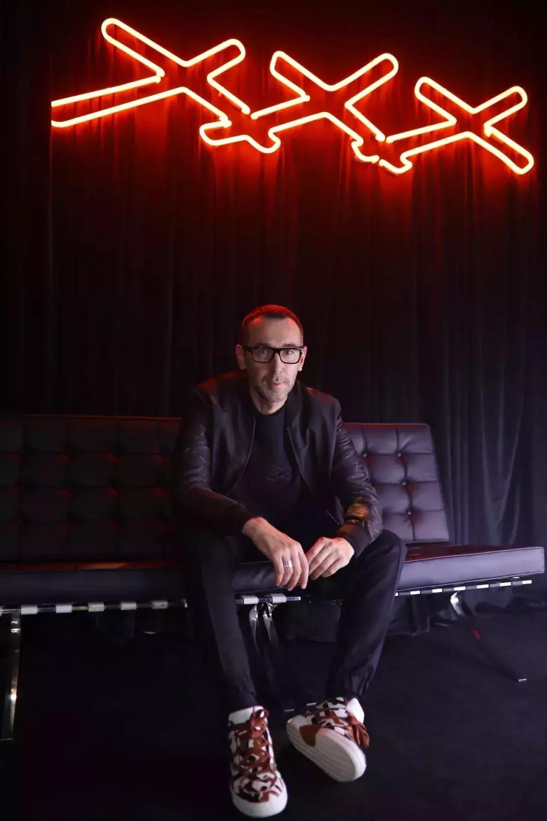 XXOO已经过时了，直男们现在最爱的是XXX！