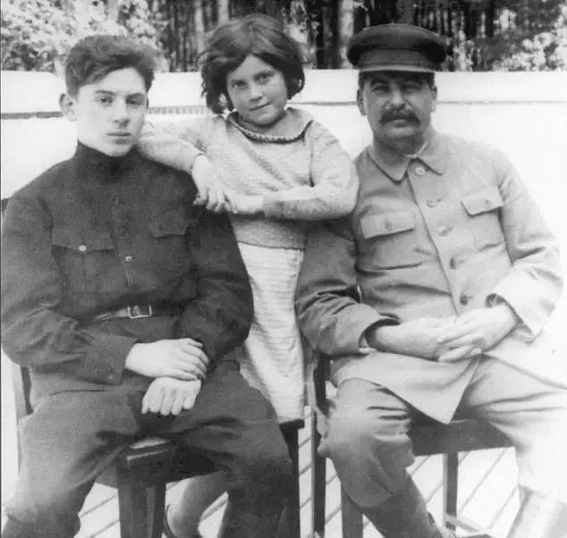 珍藏29年的照片,29张珍贵历史照片