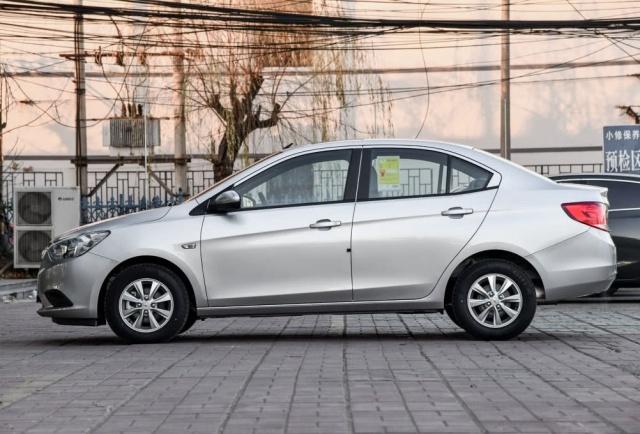 雪佛兰终于良心了！新车气派不输大众捷达，直降3万，还看啥瑞纳